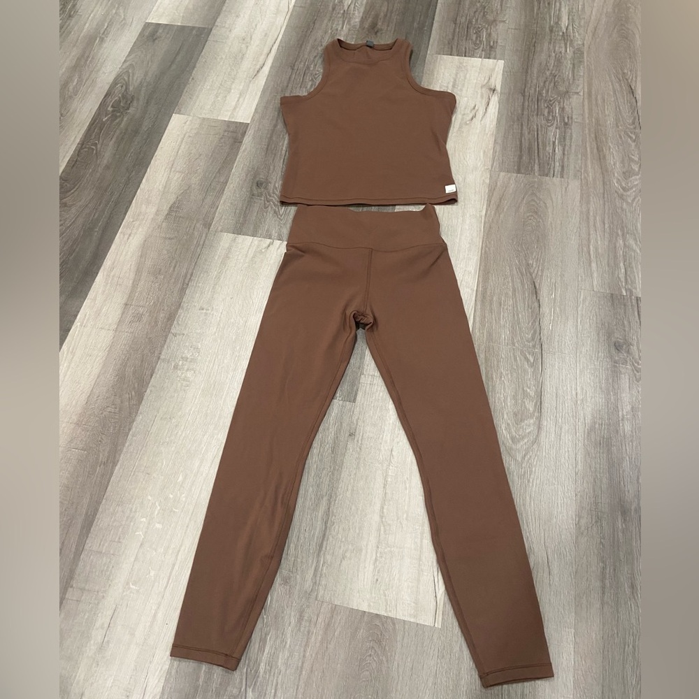 Vuori Brown High-Waist Leggings & Crop Tank Set